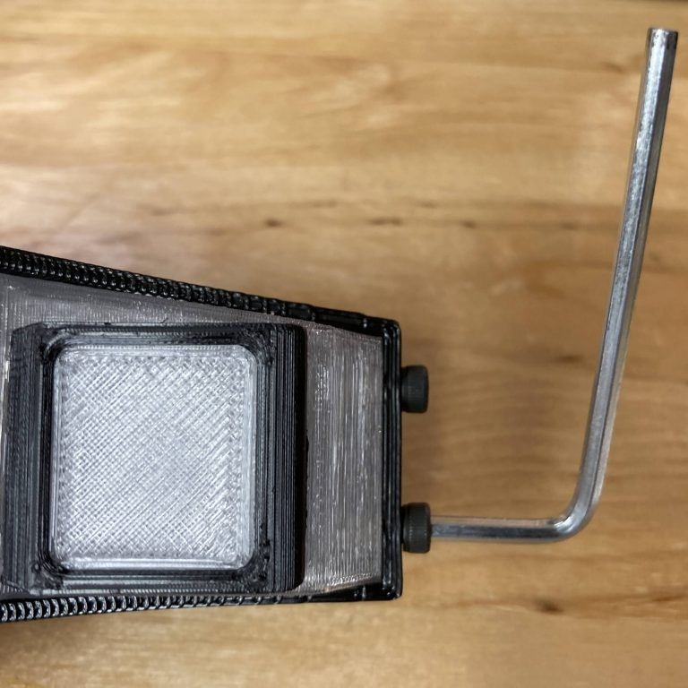 Removing the diffuser screws